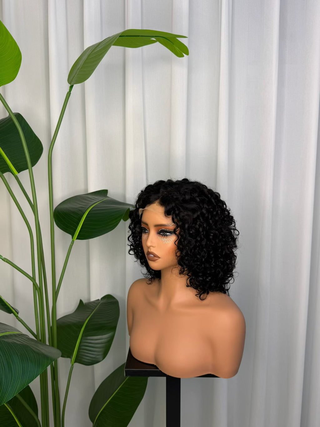 5x5 Lace Closure Short Curly Bob Wig 300g 12 Inch 100% Virgin Human Hair